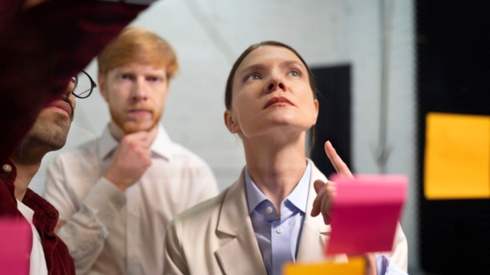 o-que-e-employee-experience-conceito-pilares-e-exemplos-hywork