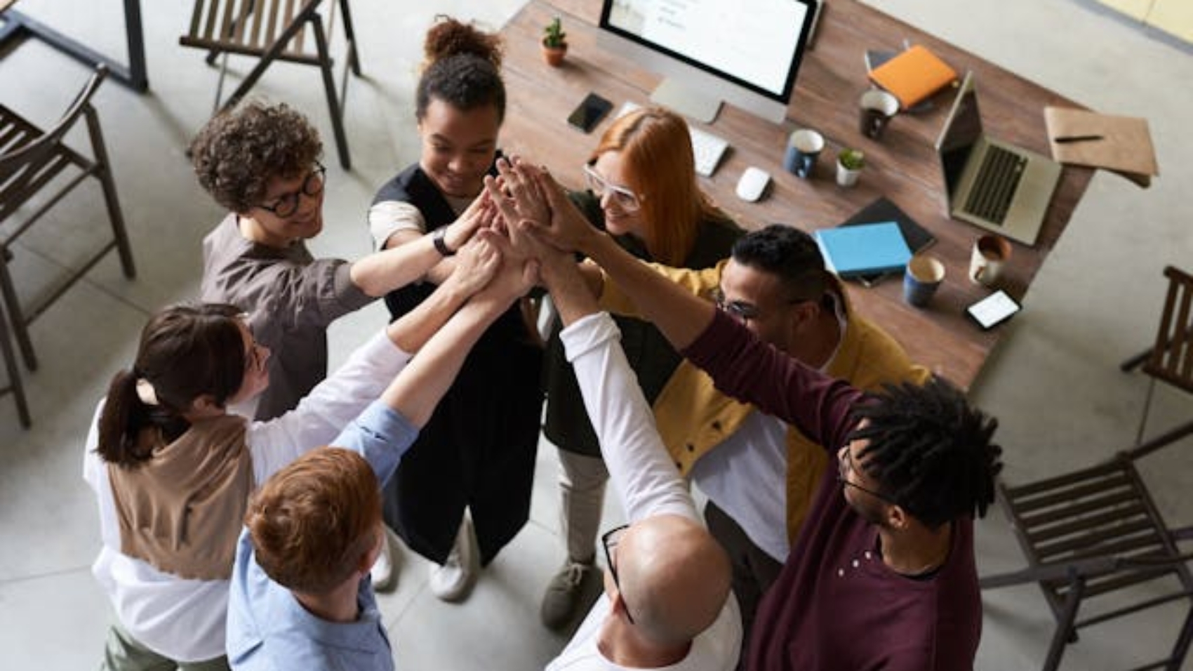 colaboracao-e-trabalho-em-equipe-diferencas-e-como-integrar-na-pratica-hywork