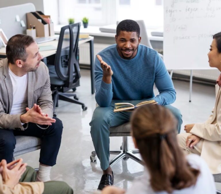 comunicacao-para-lideranca-clareza-confianca-e-influencia-hywork