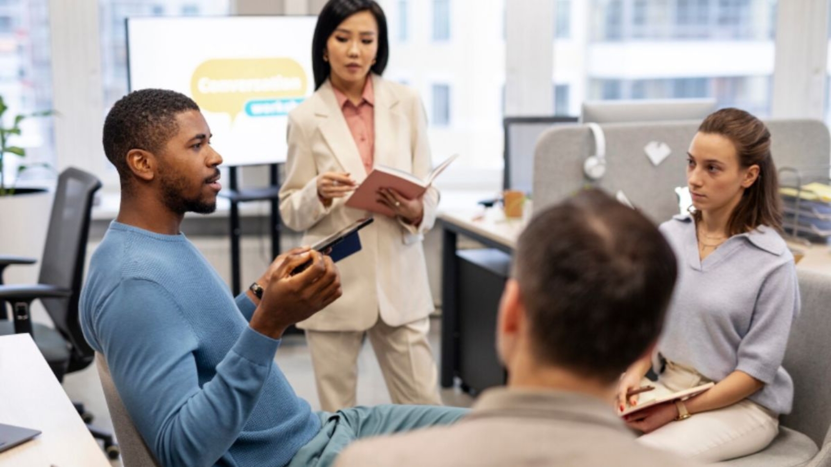 comunicacao-sincrona-conexoes-em-tempo-real-no-trabalho-hywork