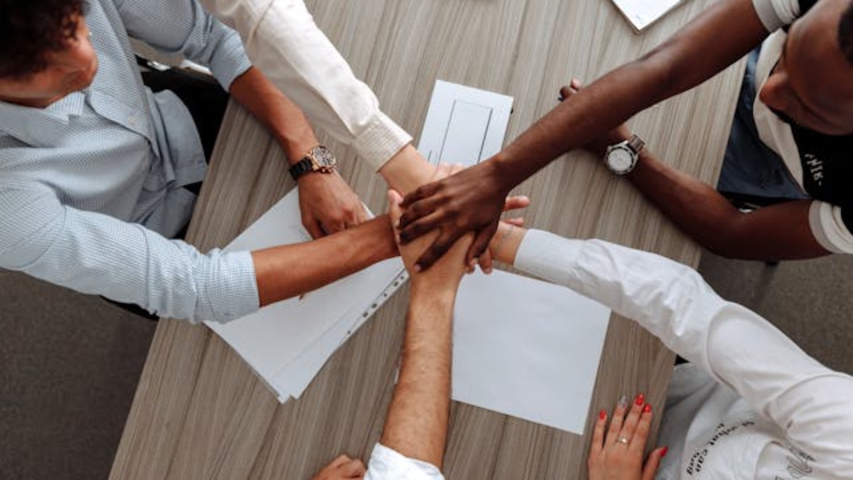 o-que-e-trabalho-colaborativo-conceito-beneficios-e-exemplos-praticos-hywork