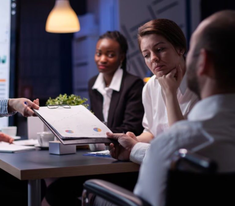regras-de-compliance-principais-normas-e-como-aplica-las-no-ambiente-empresarial-hywork