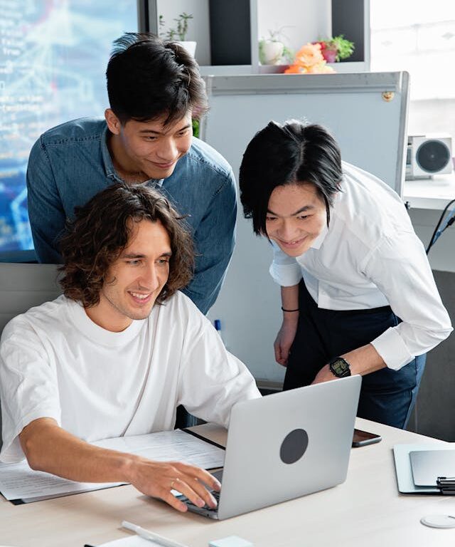 ambiente-de-trabalho-digital-como-estruturar-um-workspace-que-aumenta-produtividade-Hywork