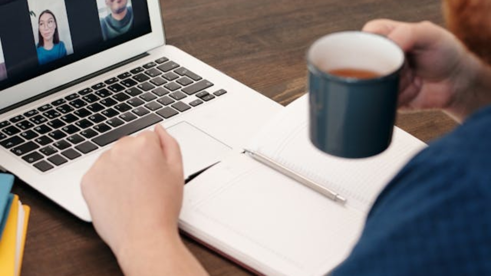 jornada-do-colaborador-digital-do-onboarding-ao-offboarding-em-ambientes-conectados-Hywork